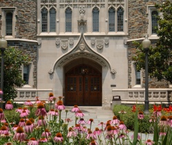 Davison Building front entrance